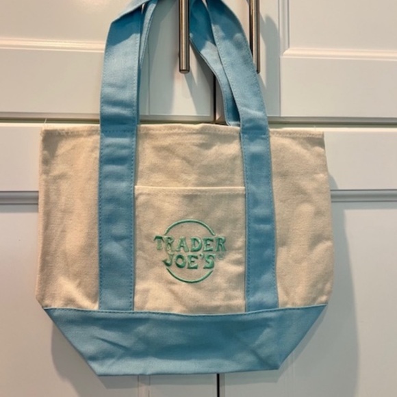 Trader Joe's Pastel Mini Canvas Tote Bag-Set of 4 - NEW w/tags-Limited Edition - Picture 3 of 5